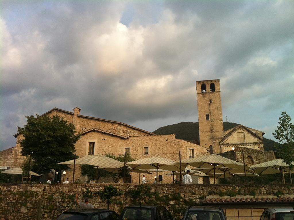 مبيت وإفطار سبوليتو Casa Religiosa Di Ospitalita San Ponziano المظهر الخارجي الصورة