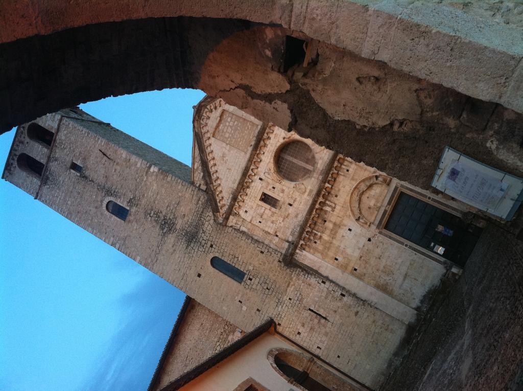 مبيت وإفطار سبوليتو Casa Religiosa Di Ospitalita San Ponziano المظهر الخارجي الصورة
